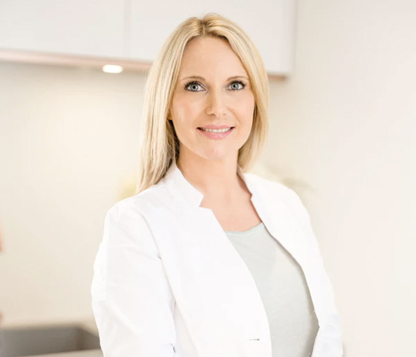 Dr Johanna Ward cosmetic doctor